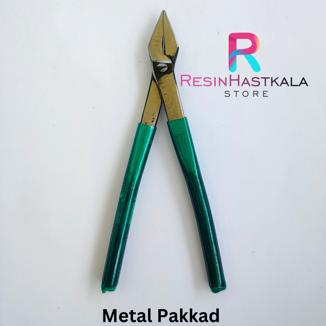 Metal Pakkad