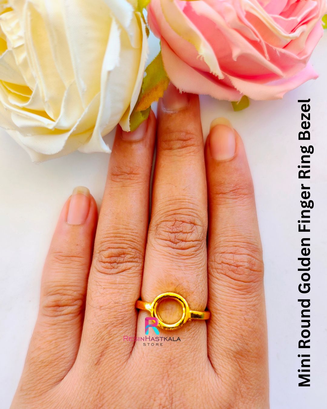 Mini Round Golden Finger Ring Bezel