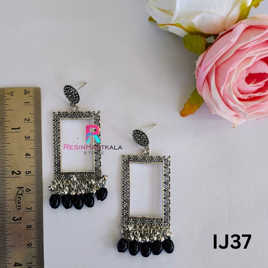 Silver Earring Bezel/Jumkha With Beads (IJ37)