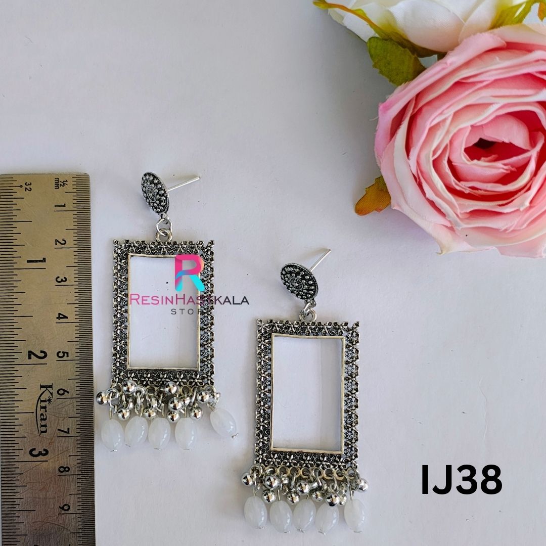 Silver Earring Bezel/Jumkha With Beads (IJ38)