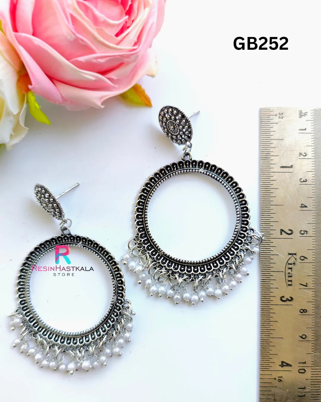 Silver Round Earring Bezel/Jumkha With Small Beads (GB252)