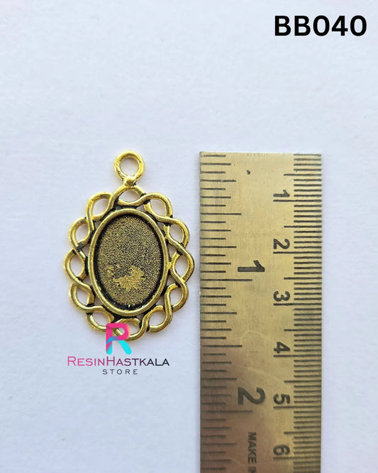 Golden Oval Oxidized Pendant Bezel (BB040) – 3 Pieces