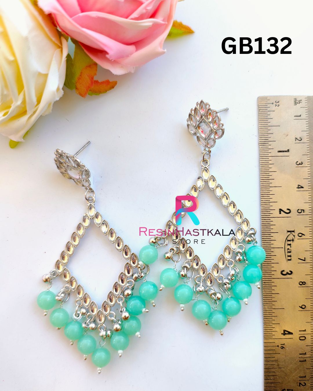 Silver Earring Beze/ Jumkha With Mirror Beads (GB132)