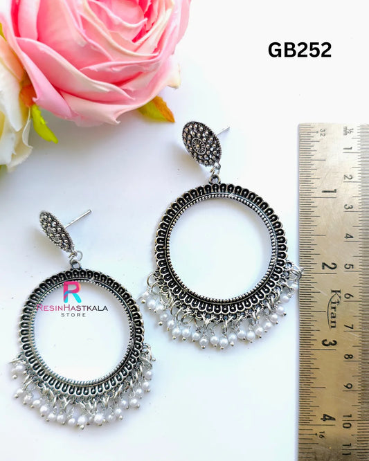 Silver Round Earring Bezel/Jumkha With Small Beads (GB252)